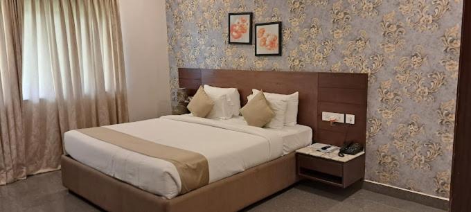 Hotel Haritha Minerva Siddipet Exteriör bild